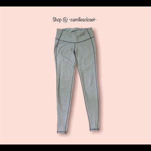 Women’s old navy leggings, size XS